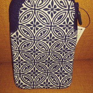 Mixed Bag Navy Geo Padded Zipped Kindle Sleeve